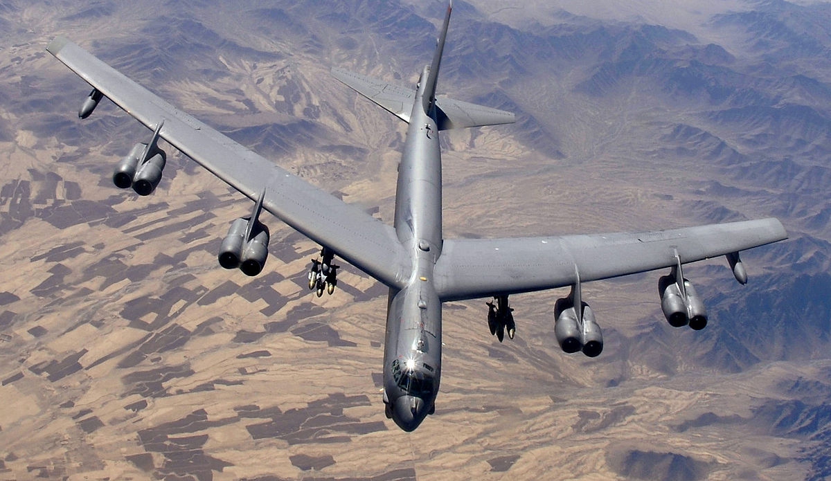 Бомбардировщик B-52 прикрывал атаку американцев на войска РФ - фото 1