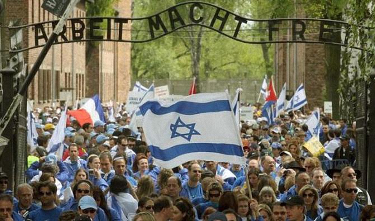 Польшу хотят лишить марша памяти жертв Холокоста - фото 1