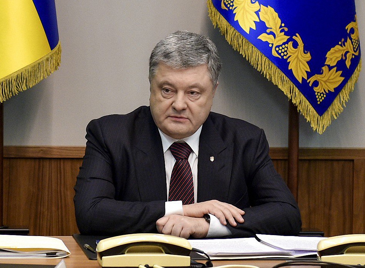 Порошенко допросили по делу Януковича - фото 1