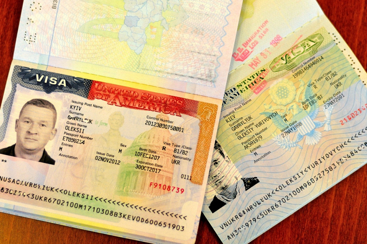США хотят проверять соцсети всех желающих получить визу - фото 1