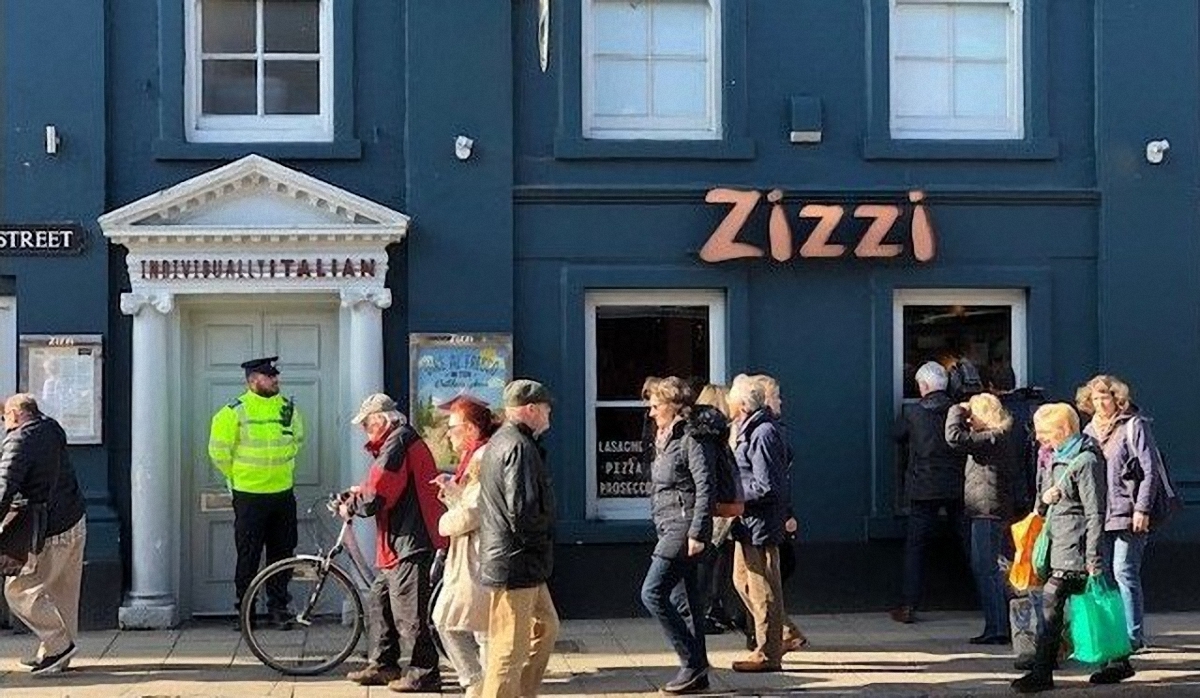 Отравление Скрипаля: закрыли ресторан Zizzi - фото 1
