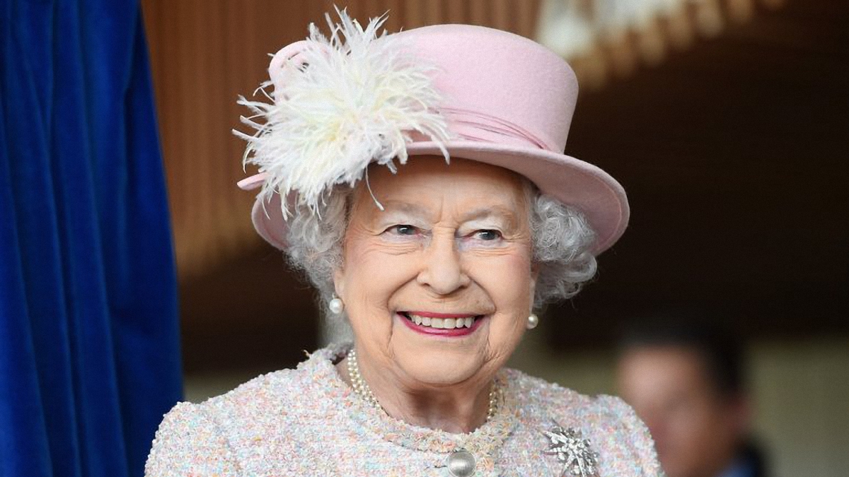 Верховному правителю церкви Англии Елизавете II исполнилось 92 года - фото 1