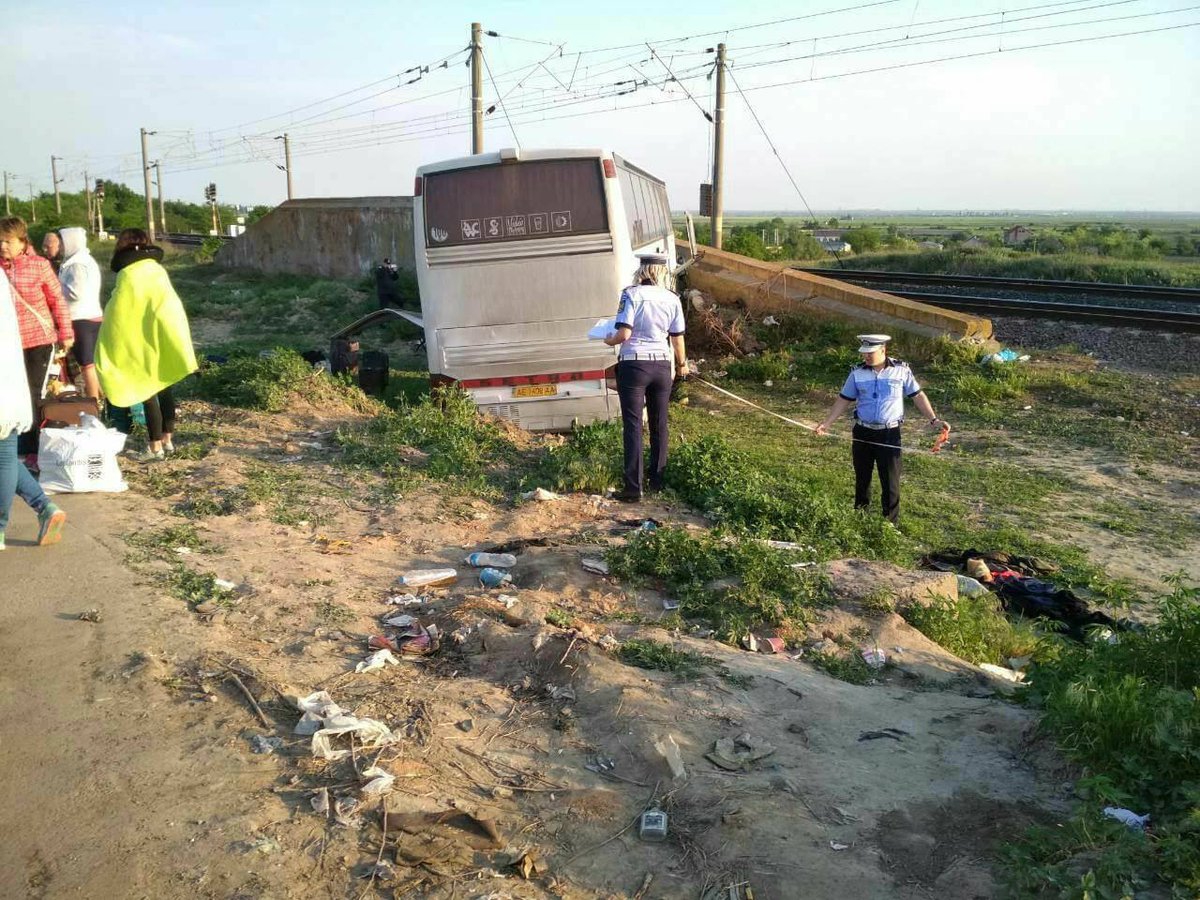 В аварии пострадали шесть украинцев - фото 1