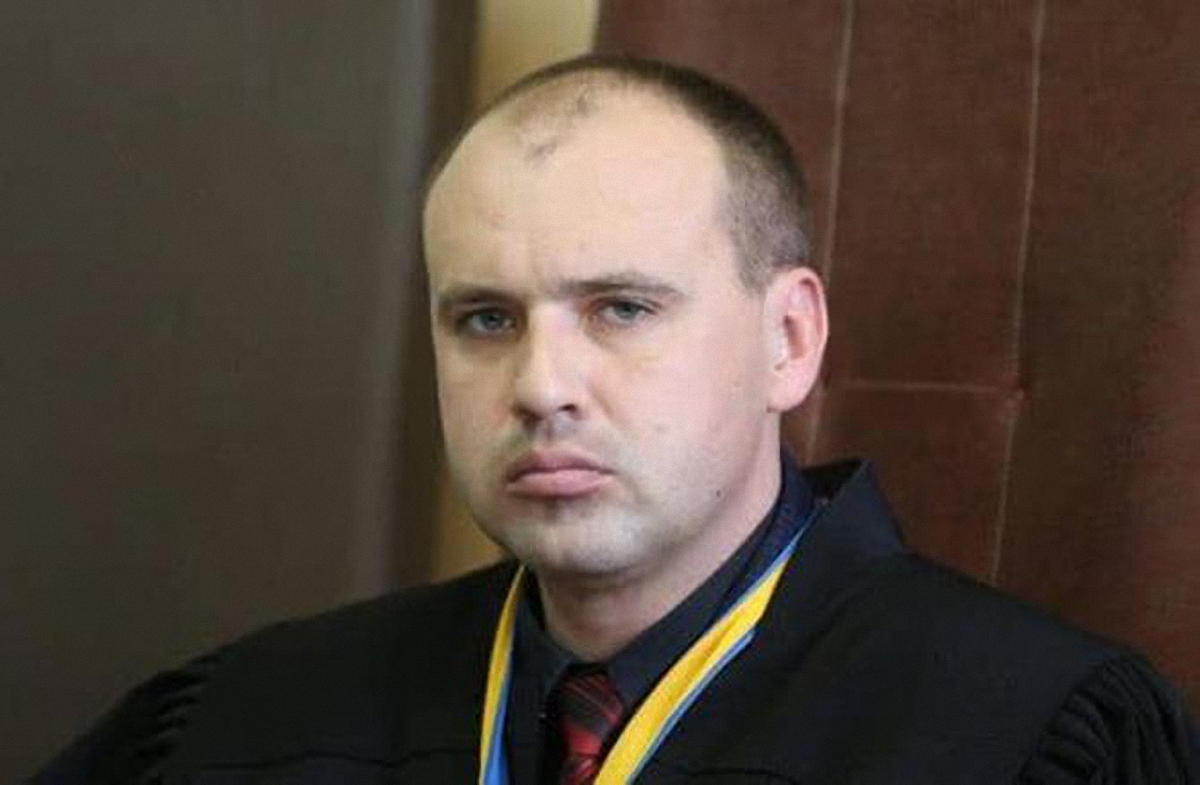 Судье Бобровникову было 37 лет - фото 1
