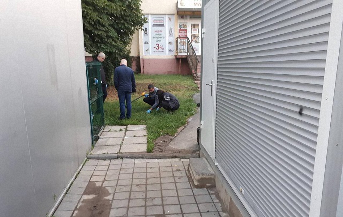 Во Львове на улице застрелили мужчину - фото 1