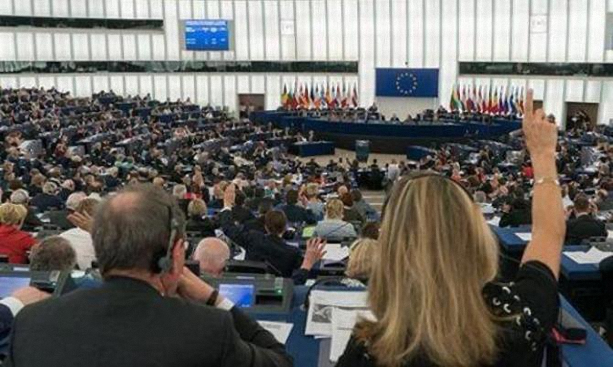 Комитет Европарламента начал процедуру введения санкций против Венгрии - фото 1