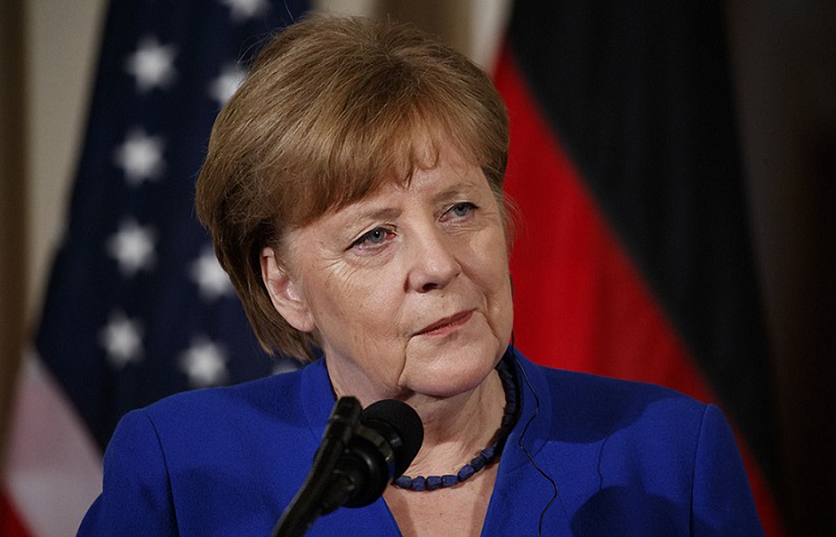 После 12 часов Меркель договорилась о возвращении беженцев - фото 1