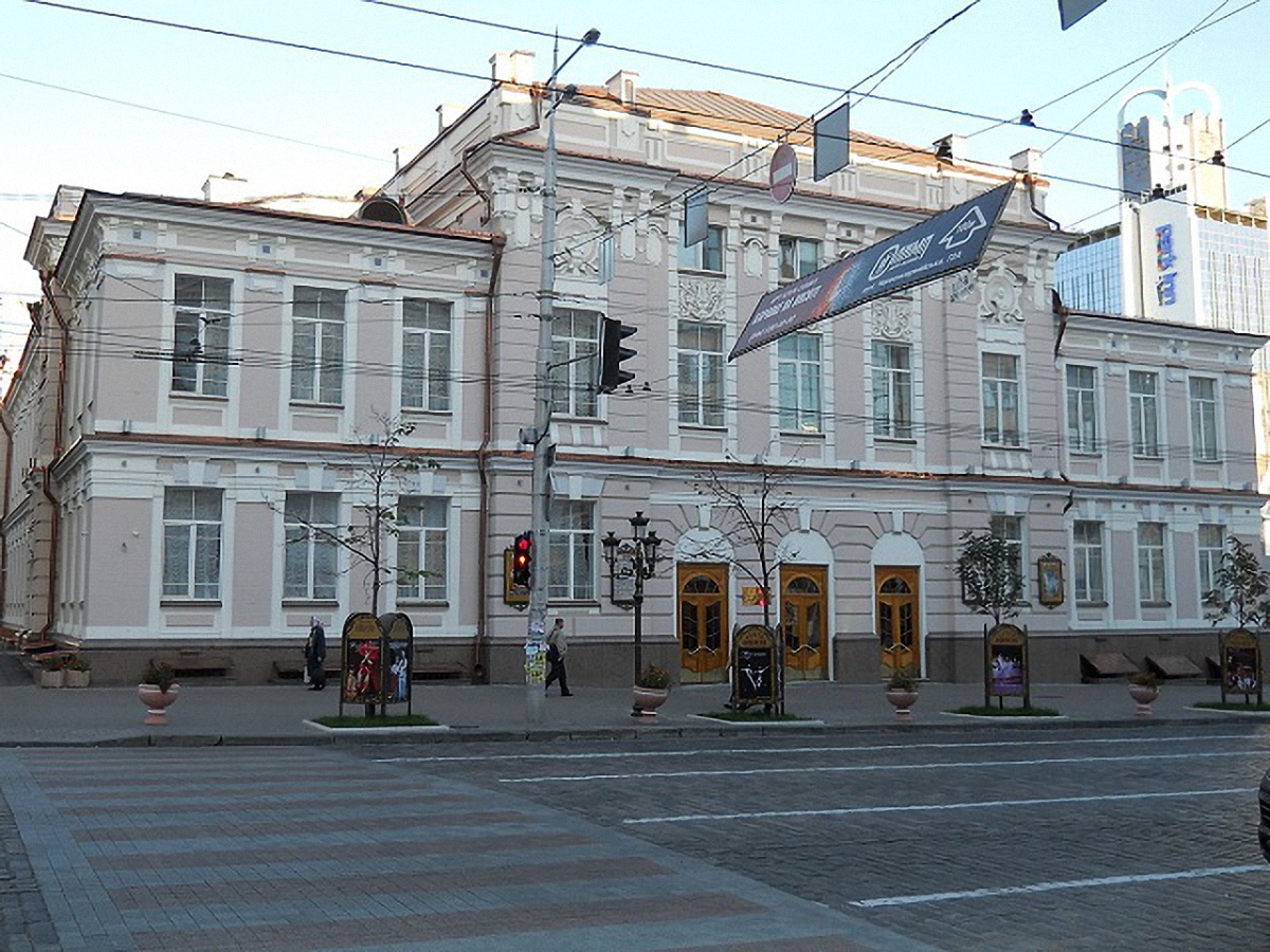 Киевский театр оперетты реставрируют пенобетоном - фото 1