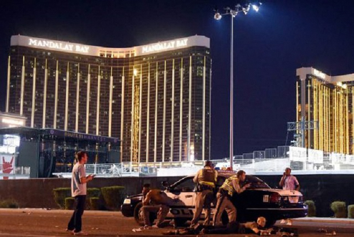 Стрельба в Лас-Вегасе: отель подал в суд на пострадавших и их родственников - фото 1