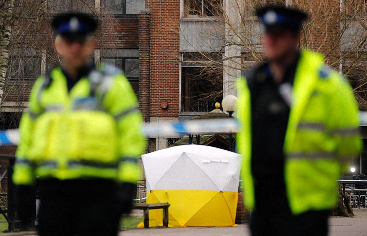 Полиция Британии установила личности отравивших Скрипалей - фото 1