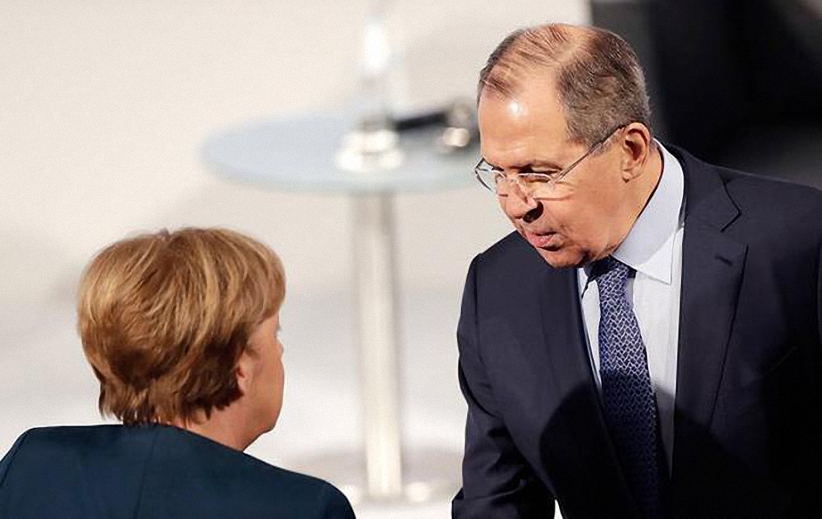Меркель встретилась в Лавровым и главой генштаба России - фото 1