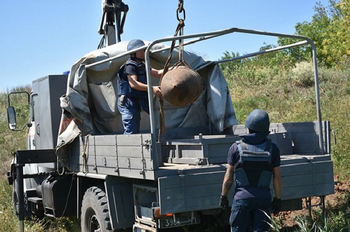 В Днепропетровской области нашли бомбу весом 500 кг - фото 1