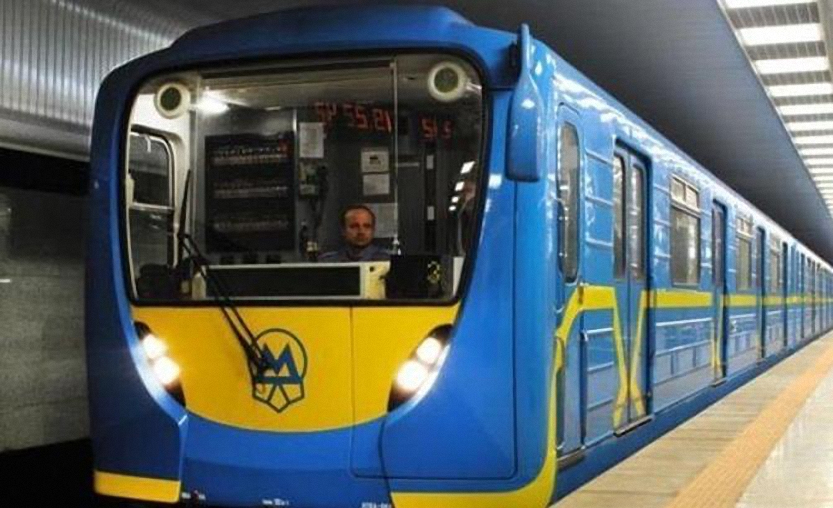 Работу киевского метро продлят на час - фото 1