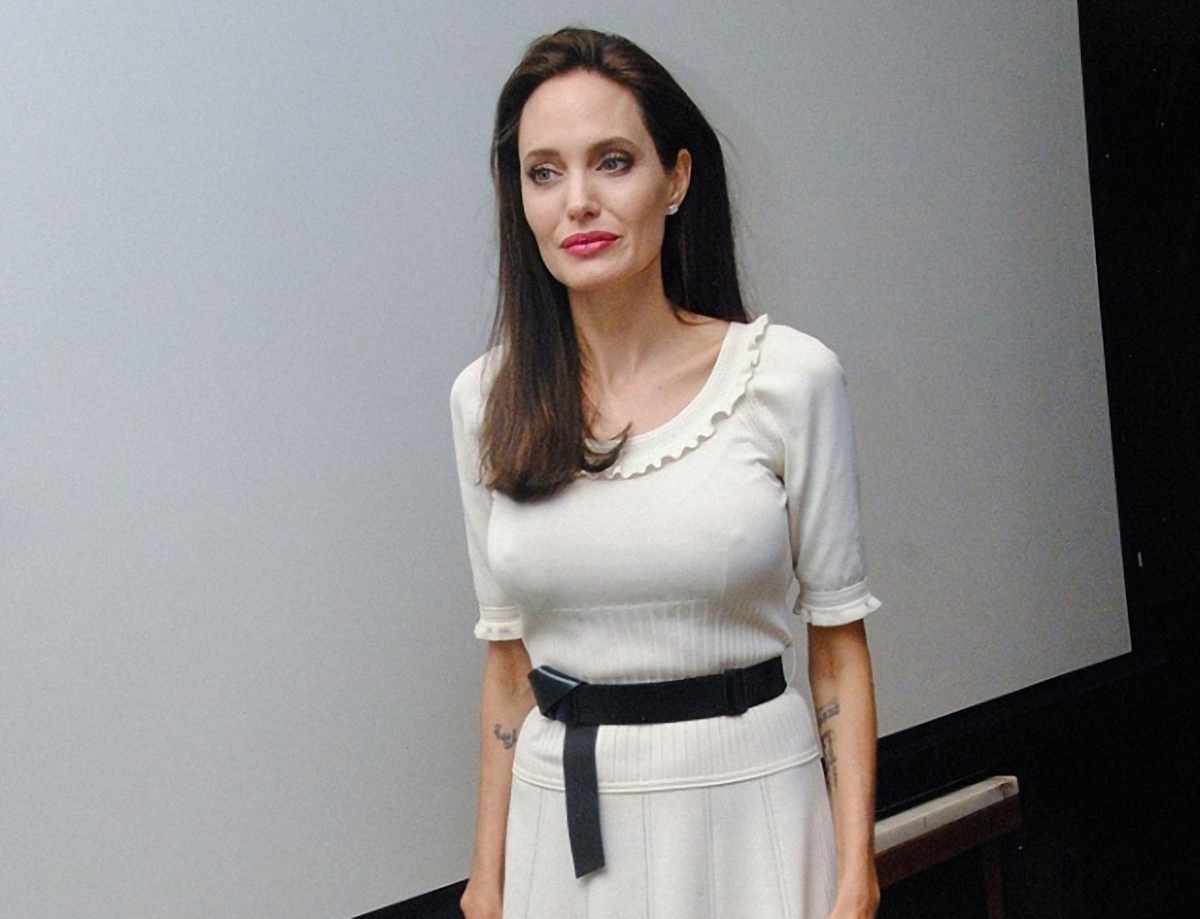 Анджелине Джоли поставили условие - фото 1