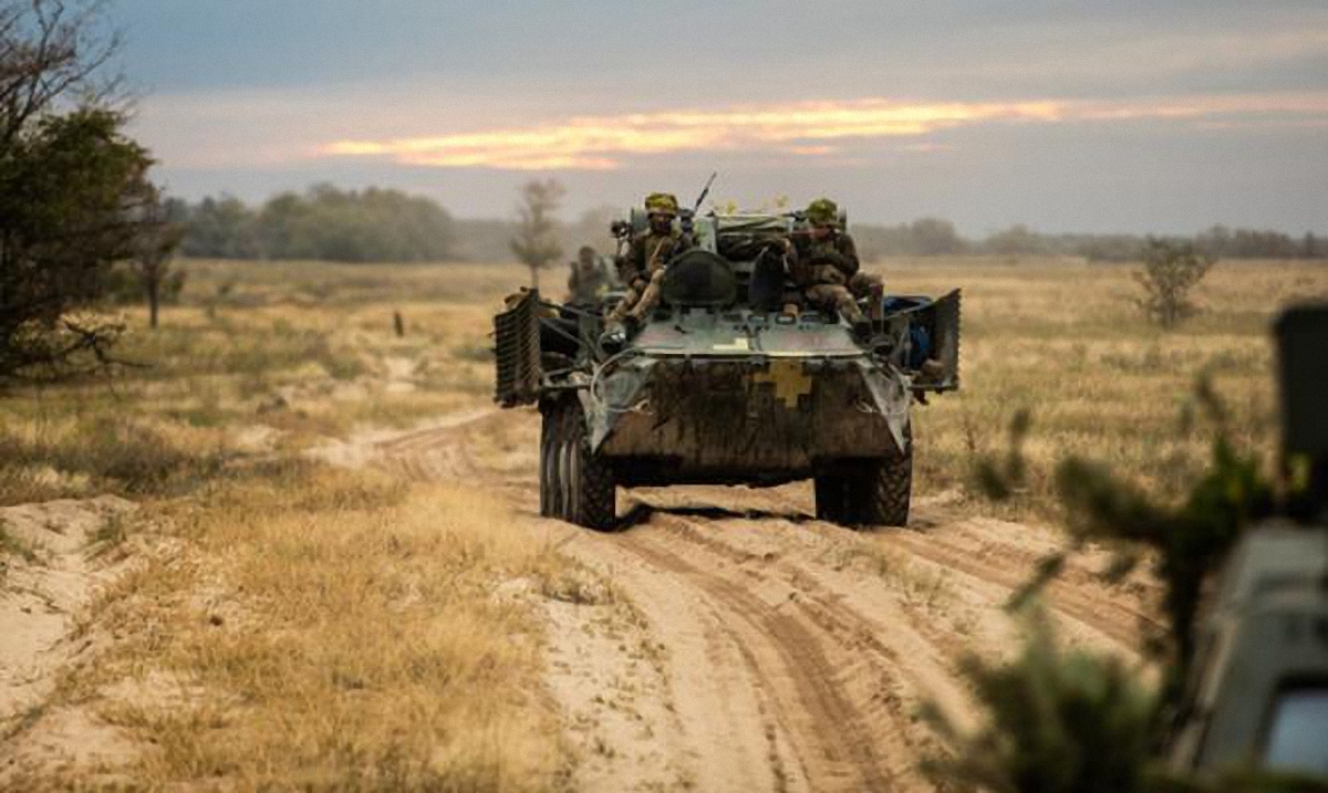 Украинских военных продолжили обстреливать и сегодня - фото 1