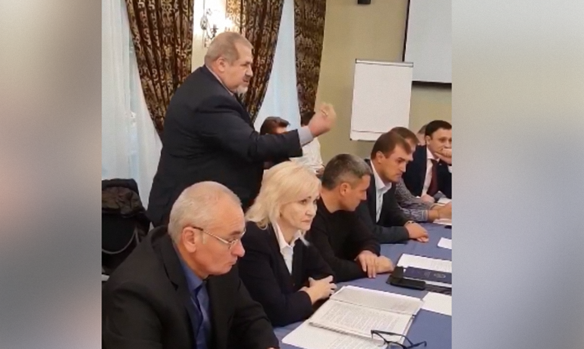 Чубаров развалил чиновников, севших за стол переговоров с террористами - фото 1