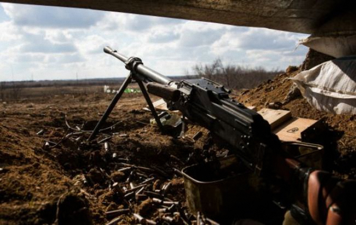 Украинским военным пришлось отвечать огнем на поражение - фото 1