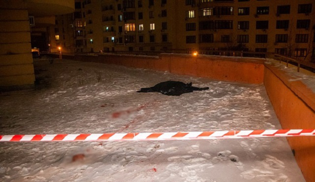 В Киеве с 24 этажа выбросился молодой человек - фото 1