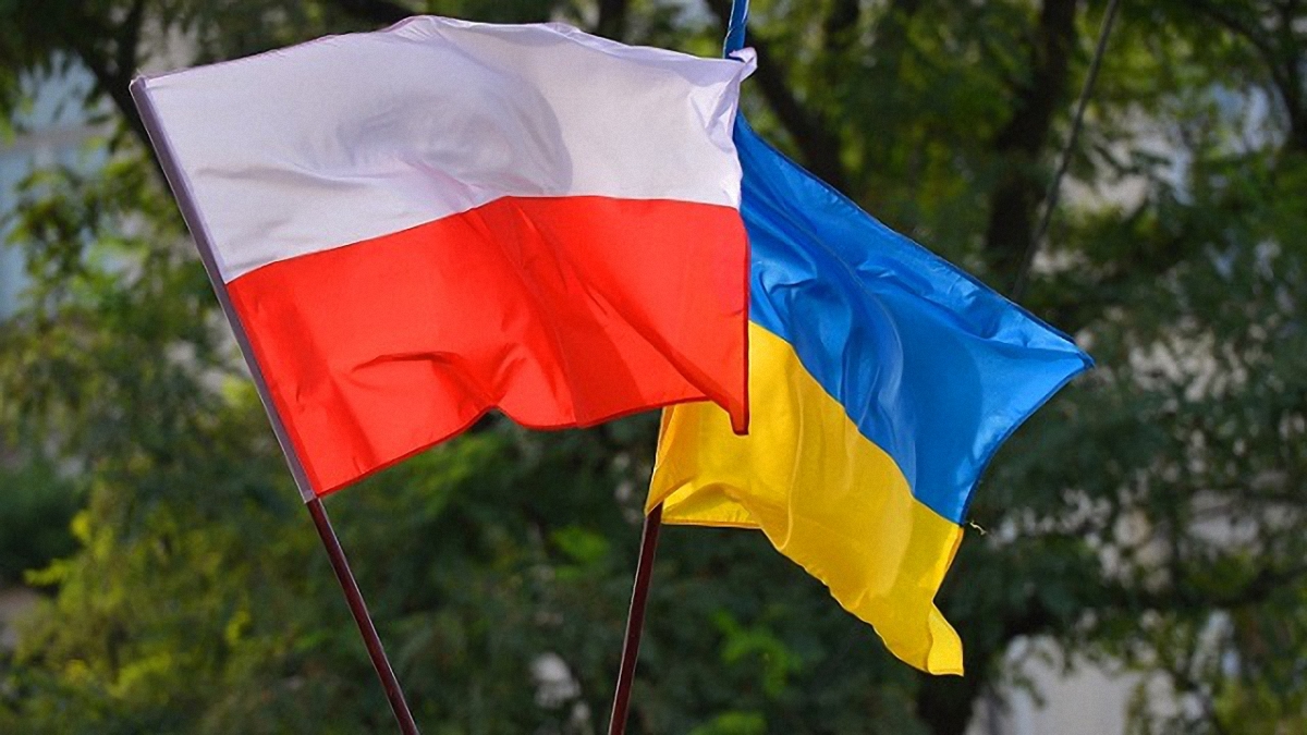 Украинский консул в Польше взяла под опеку ребенка погибшего журналиста - фото 1