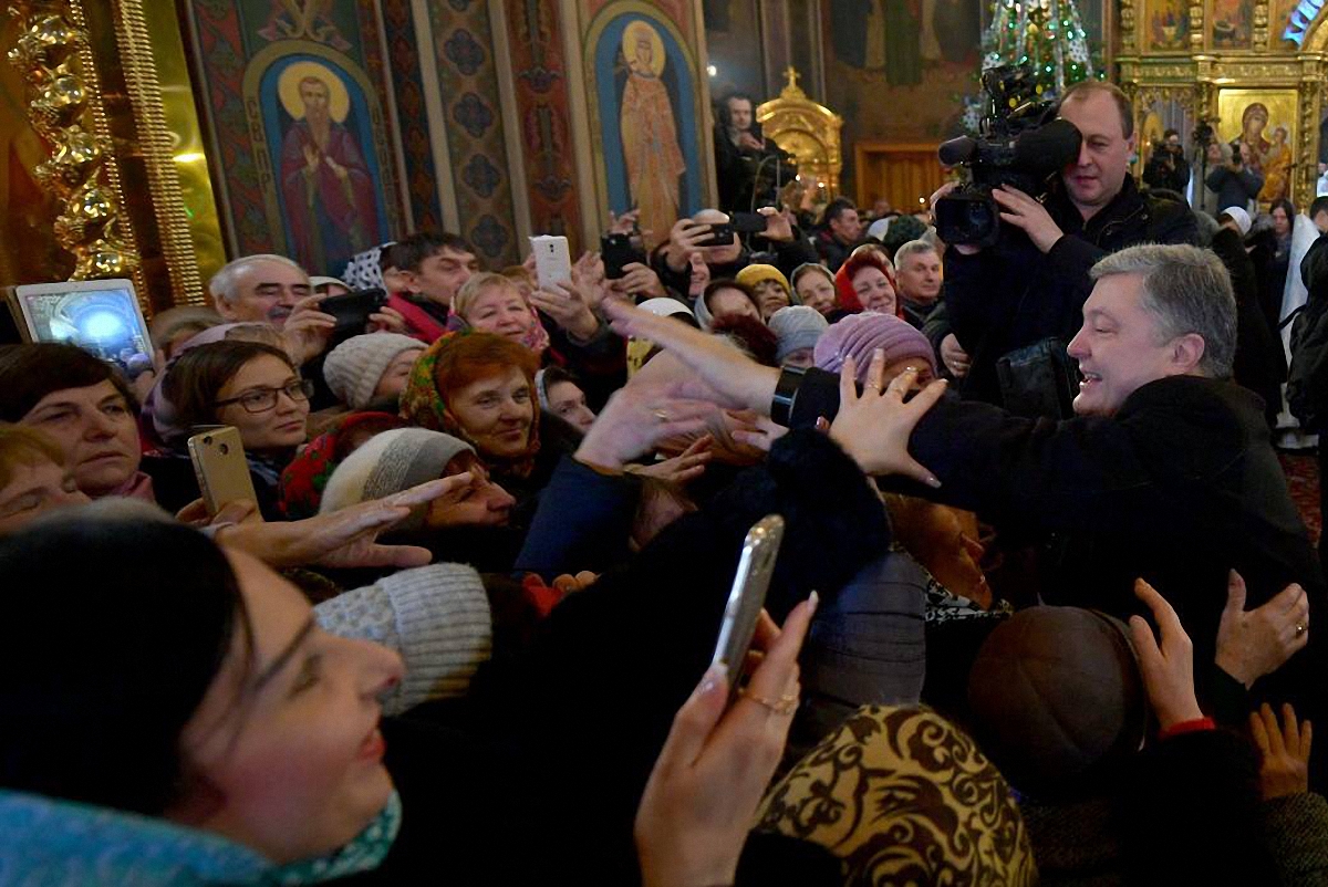 Религиозный экстаз на службе Порошенко - фото 1