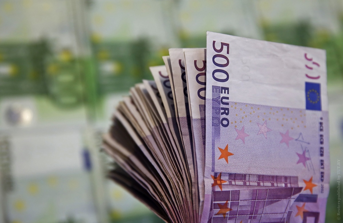 В Европе перестанут выпускать купюры номиналом 500 евро - фото 1