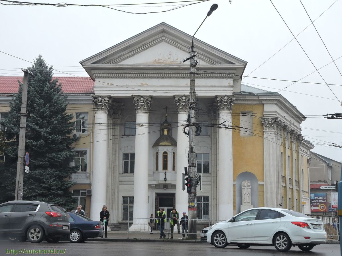 Кафедральный собор святых Владимира и Ольги в Симферополе - фото 1