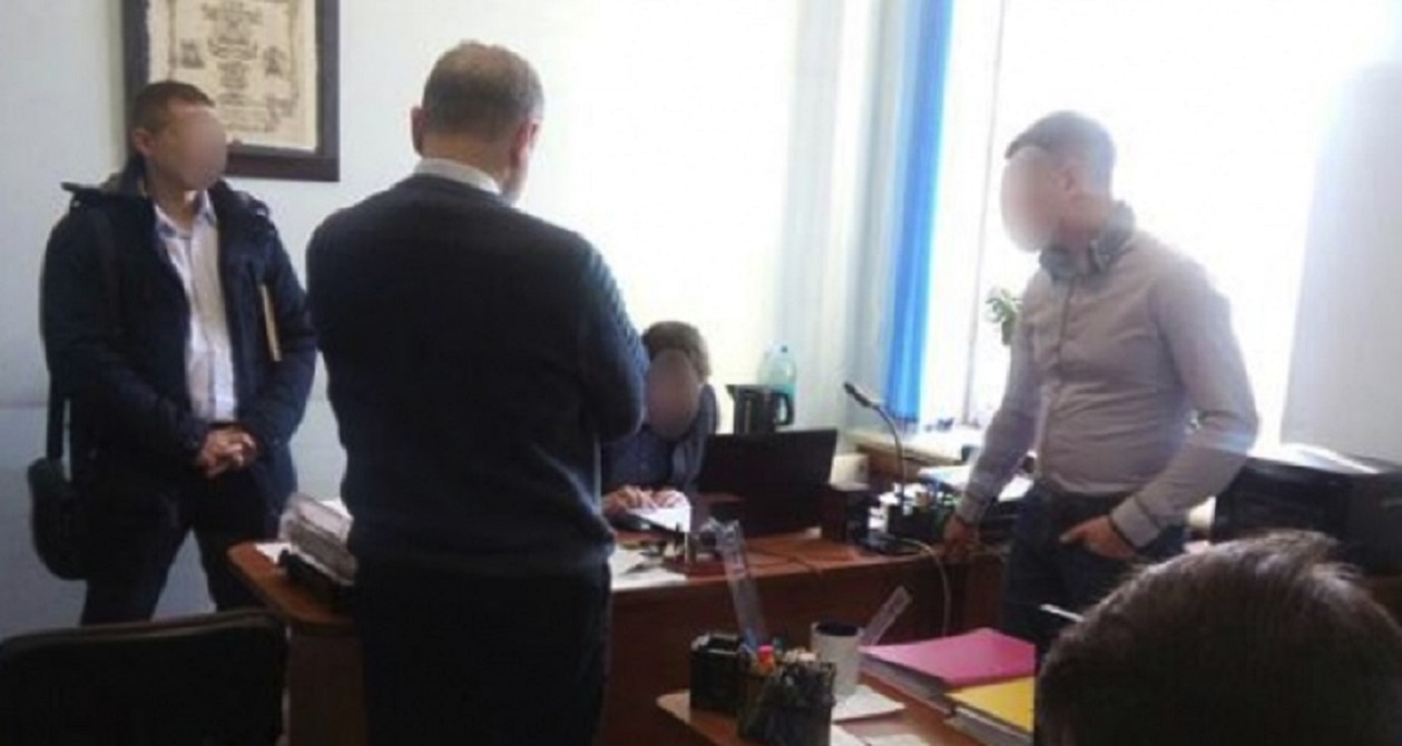 Пока все спали: в мэрии Николаева начали проводить обыск - фото 1