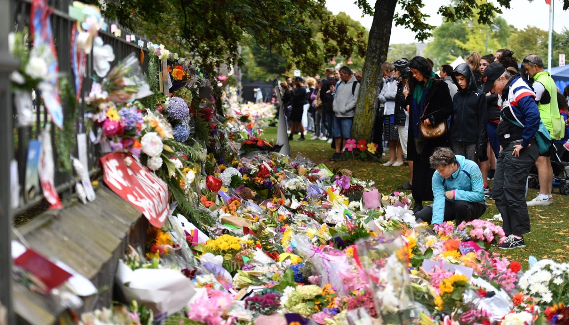 Теракт в Новой Зеландии унес 50 жизней и поставил кучу вопросов - фото 1