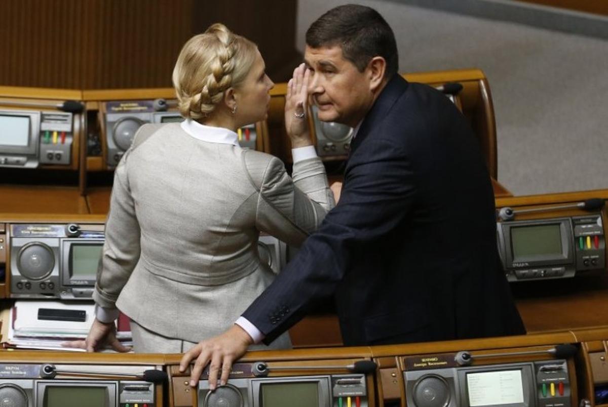 Онищенко отлистывает Тимошенко миллионы через подставных людей - фото 1