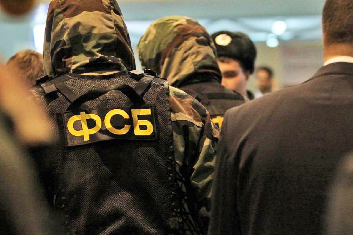 Российские спецслужбы распространяют новые фейки про Майдан и "американский десант" - фото 1