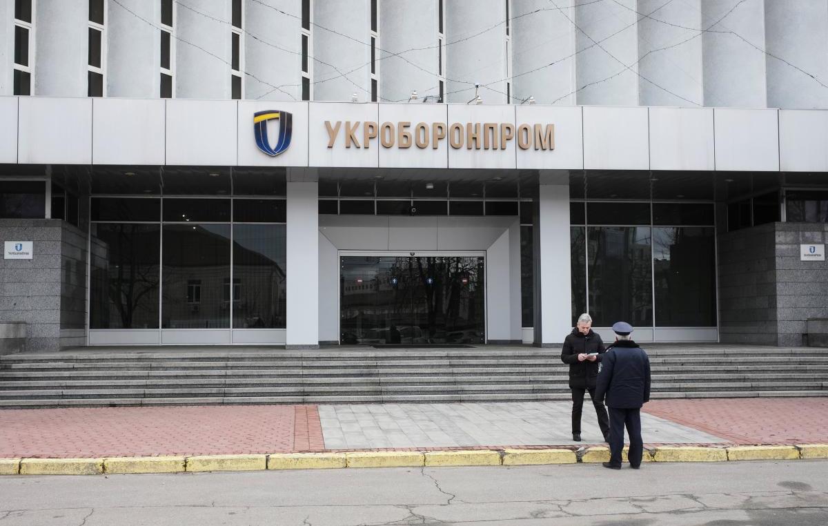 Чинуш из "Укроборонпрома" загонят на полиграф - фото 1