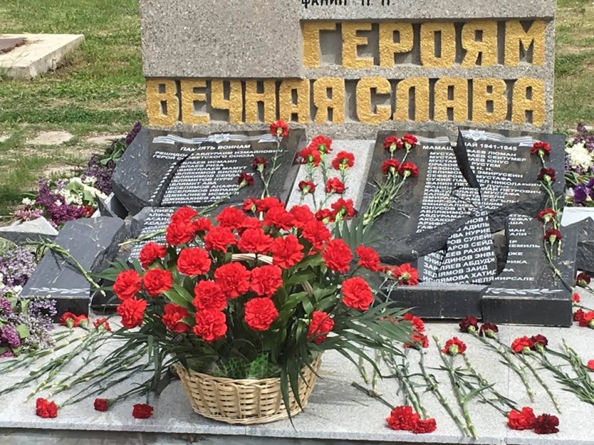 В Крыму разбили памятник татарским героям ВОВ - фото 1