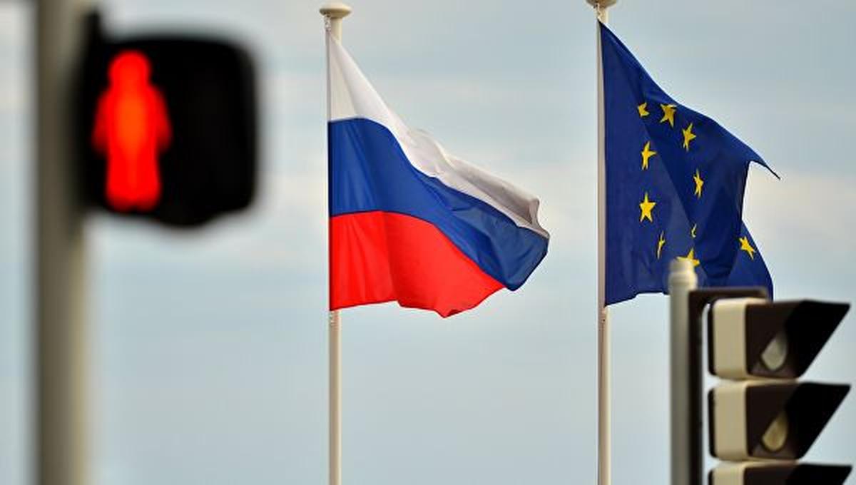 ЕС продлил санкции против России на целый год - фото 1