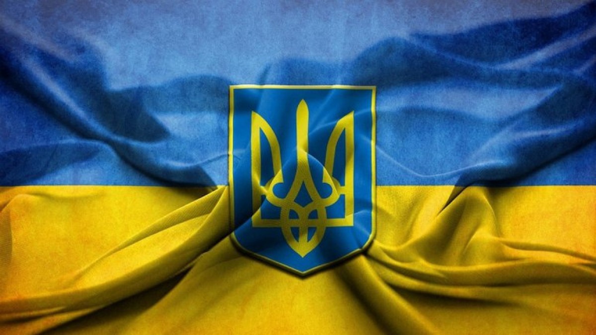 В центре Донецка вывесили флаг Украины  - яркое ВИДЕО  - фото 1