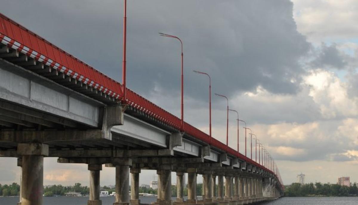 Новый мост в Днепре перекрыли из-за спора Филатова с Зеленским и Богданом - фото 1