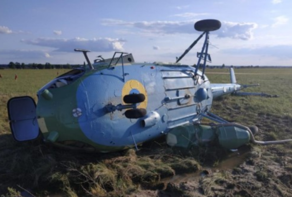 Военный вертолет рухнул на Львовщине – ФОТО  - фото 1