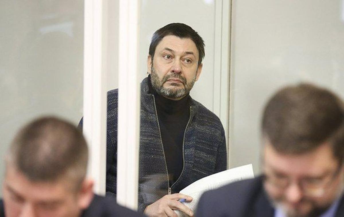 Пропагандист Вышинский не собирается выезжать из Украины - фото 1