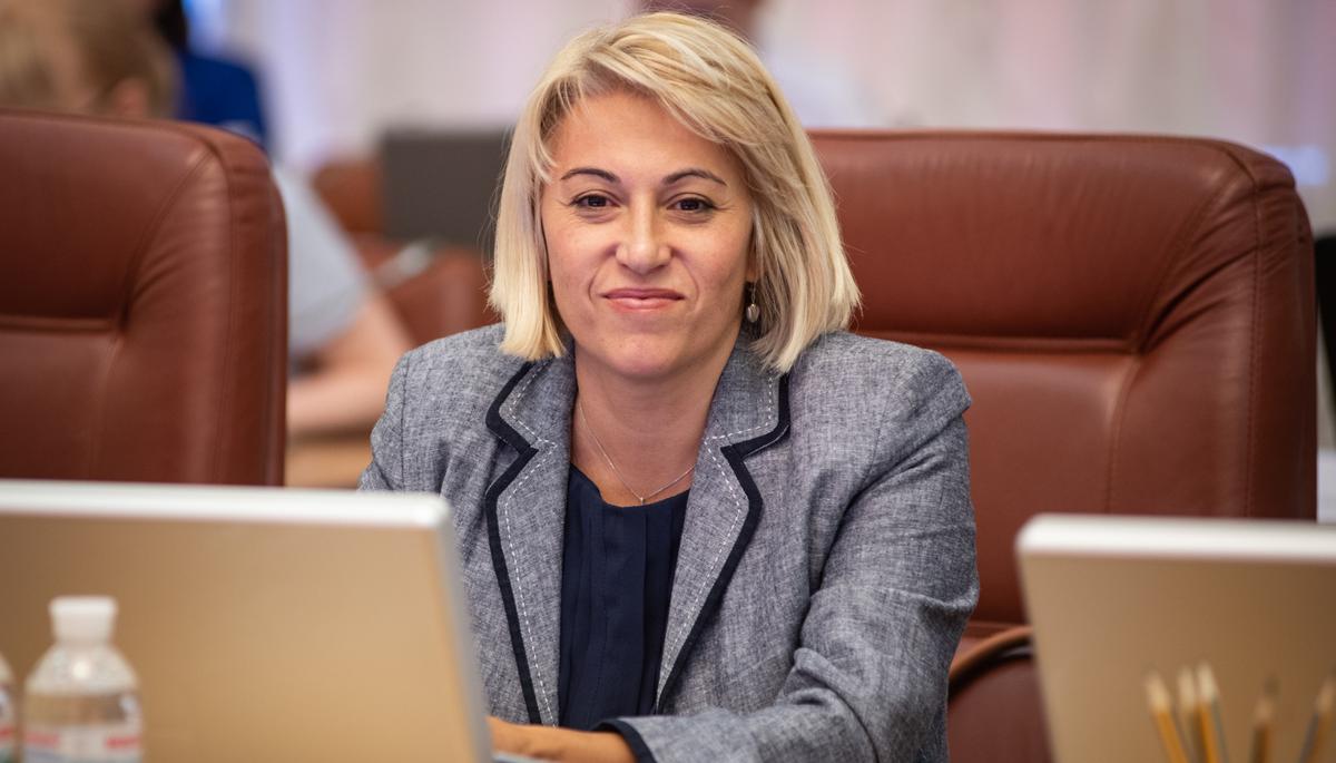Алена Бабак стала первым министром, которую уволили из Кабмина Гончарука - фото 1