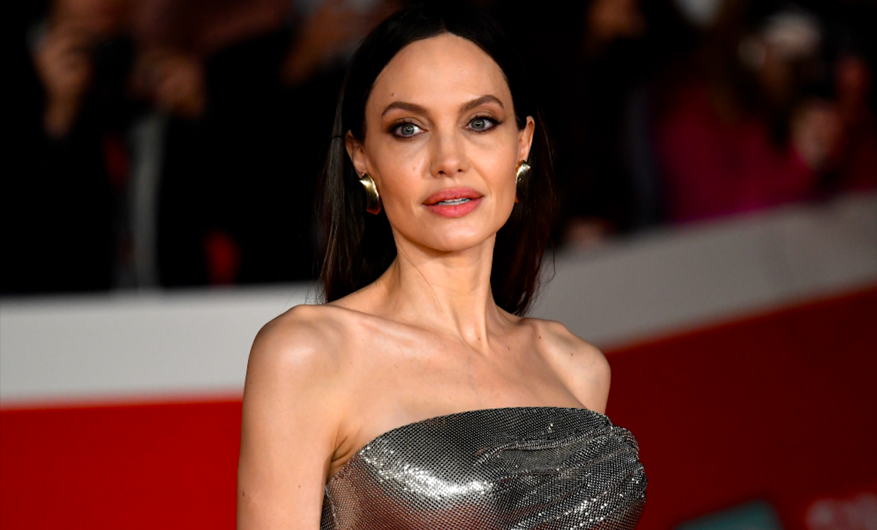 Анджеліна Джолі не побоялася приїхати до Херсону - фото 1