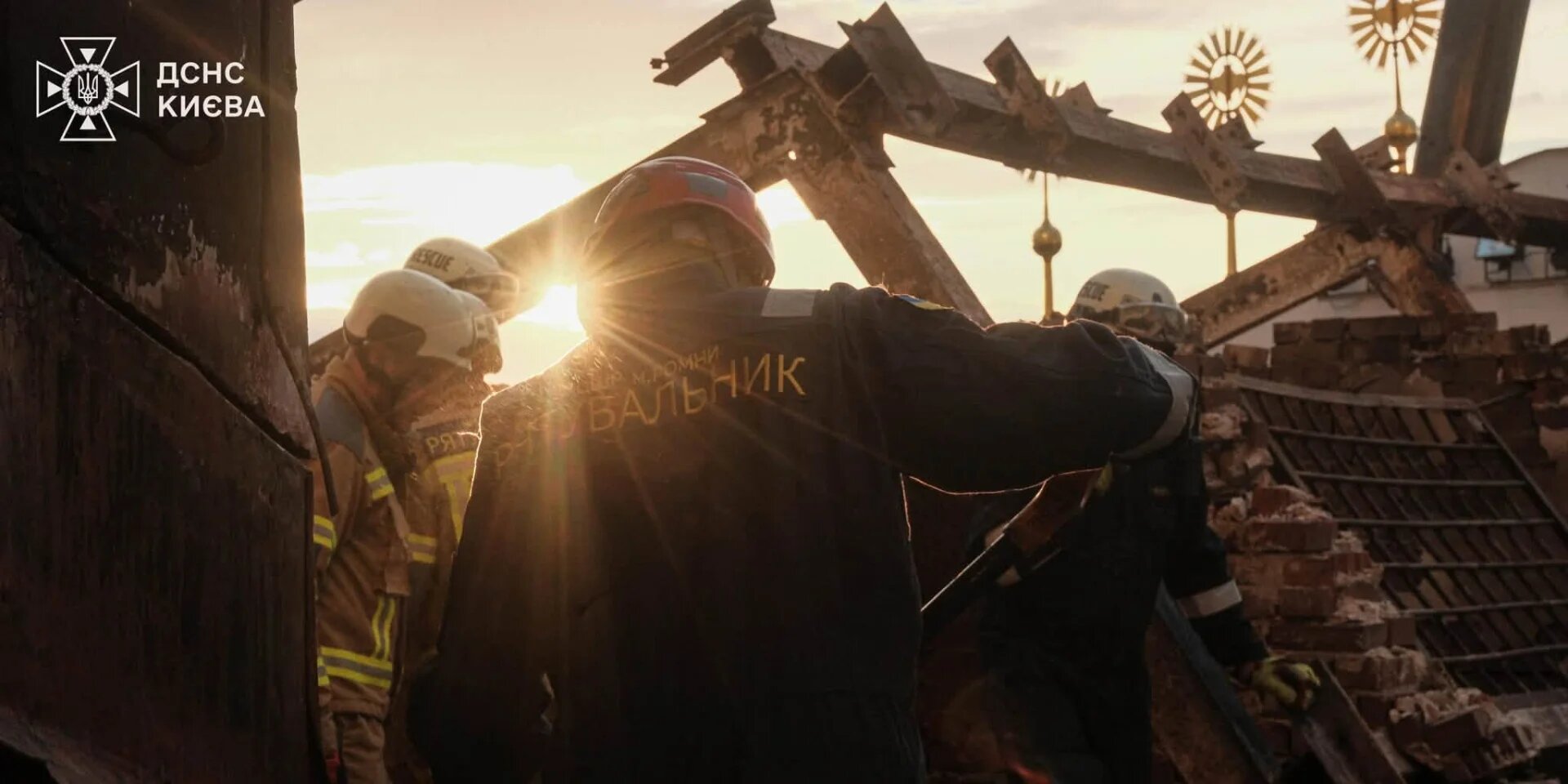 Понівечена Лавра та «сліпе» ЮНЕСКО: як Київ оговтується від масованої атаки росіян - фото 1