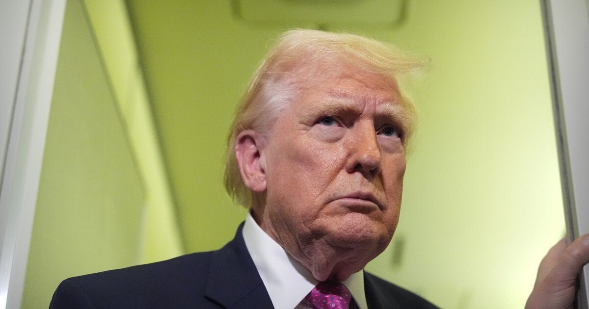 Нафтовий зашморг повертається: Трамп пригрозив Кремлю новими санкціями - фото 1