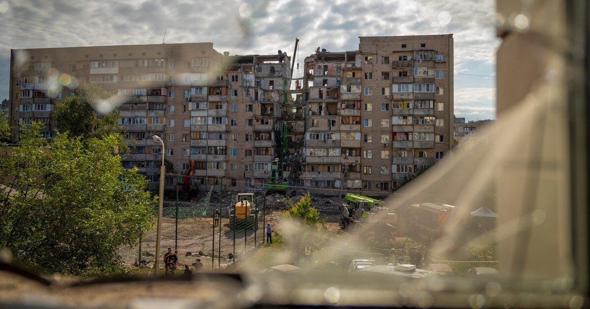 Низькі «Шахеди» та удари по будинках: як Росія намагається вижити киян зі столиці - фото 1