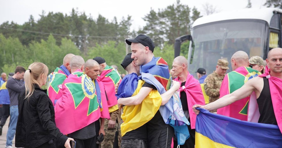 Майже 10 тисяч врятованих: як Україна витягує своїх із полону попри ігнор Росії та безпорадність Червоного Хреста - фото 1