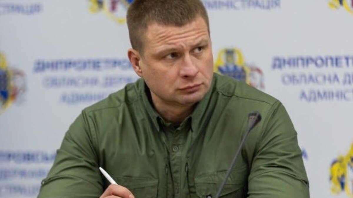 Поверталися з роботи: у Марганці російський дрон влетів у автобус агрофірми, вбивши людину - фото 1