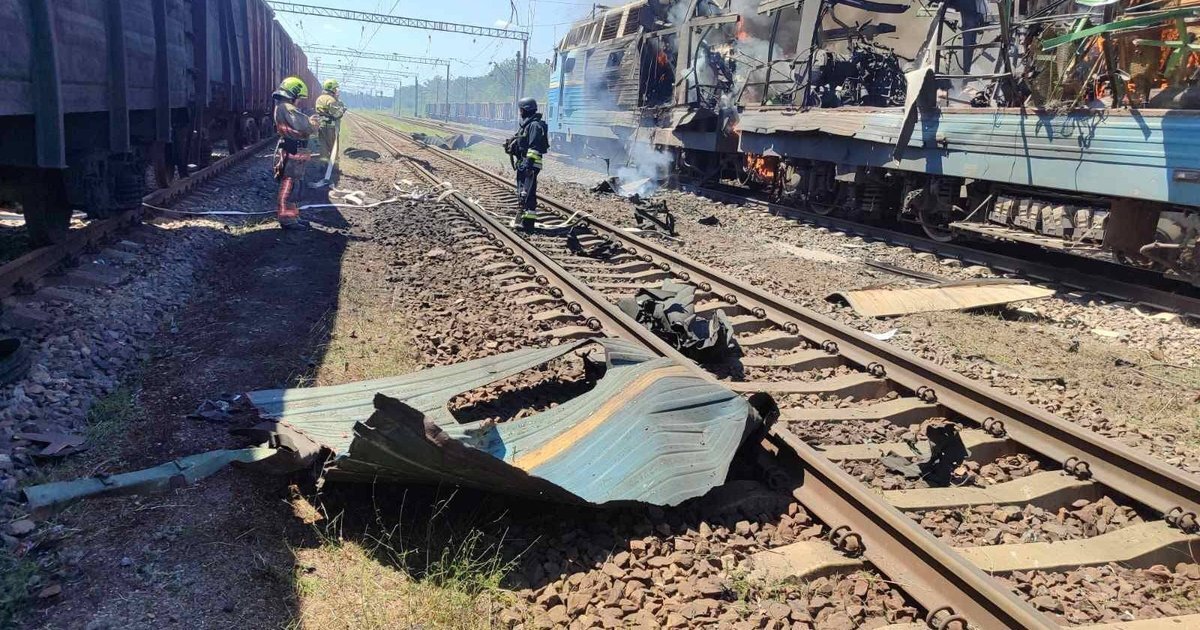Замість тисячі слів: як чиновники залишили нас без новин - фото 1