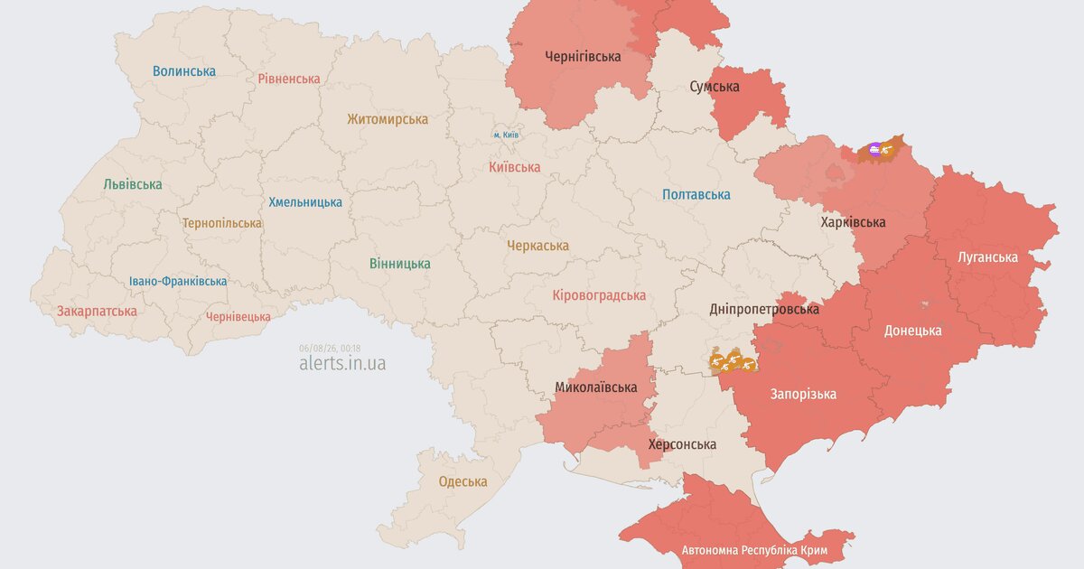 Нічна атака: окупанти запустили «Шахеди» та реактивні дрони на північ України - фото 1