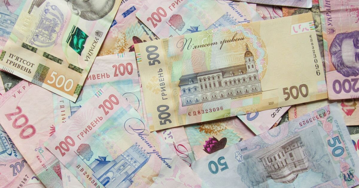 Тисяча гривень на кону: чому самотніх пенсіонерів можуть позбавити доплат через «прописаних» дітей - фото 1