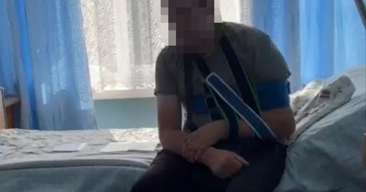 «Виховна бесіда» з наслідками: на Прикарпатті п'яний офіцер ТЦК відправив підлеглого на операційний стіл - фото 1