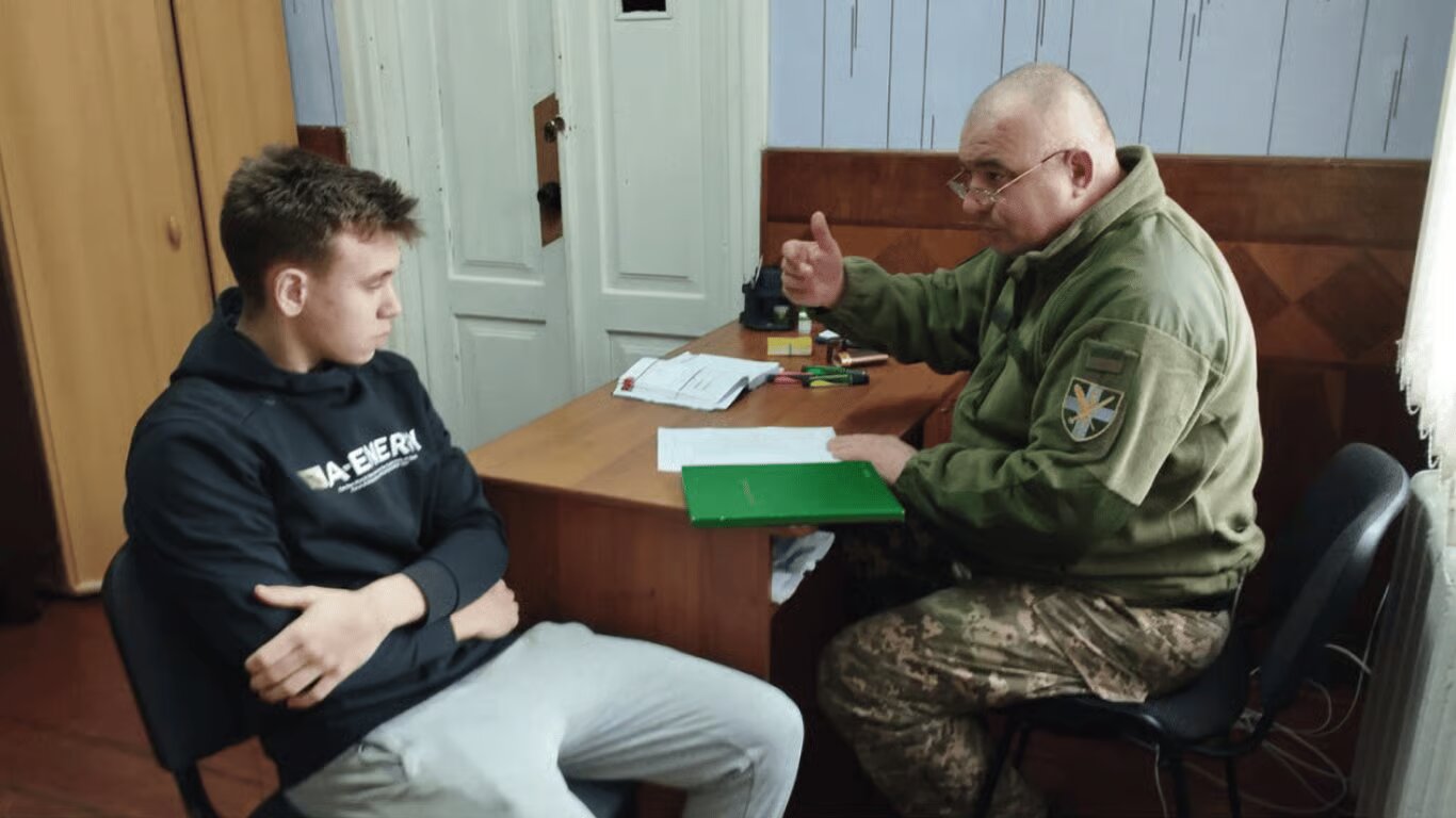 Штраф до 25 тисяч для 17-річних: за що ТЦК може покарати юнаків - фото 1