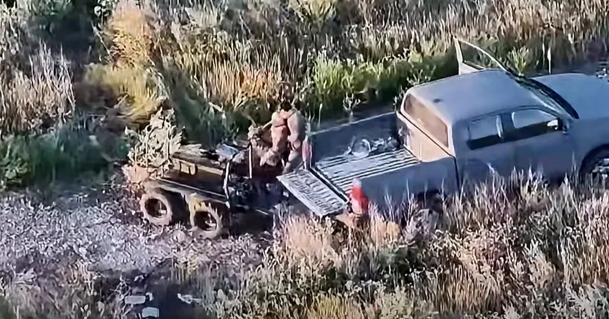 Без бронежилета під атакою дронів: командир роти отримав Героя України за порятунок бійців - фото 1